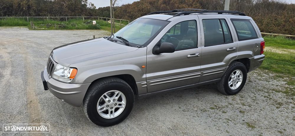 Jeep Grand Cherokee - 10