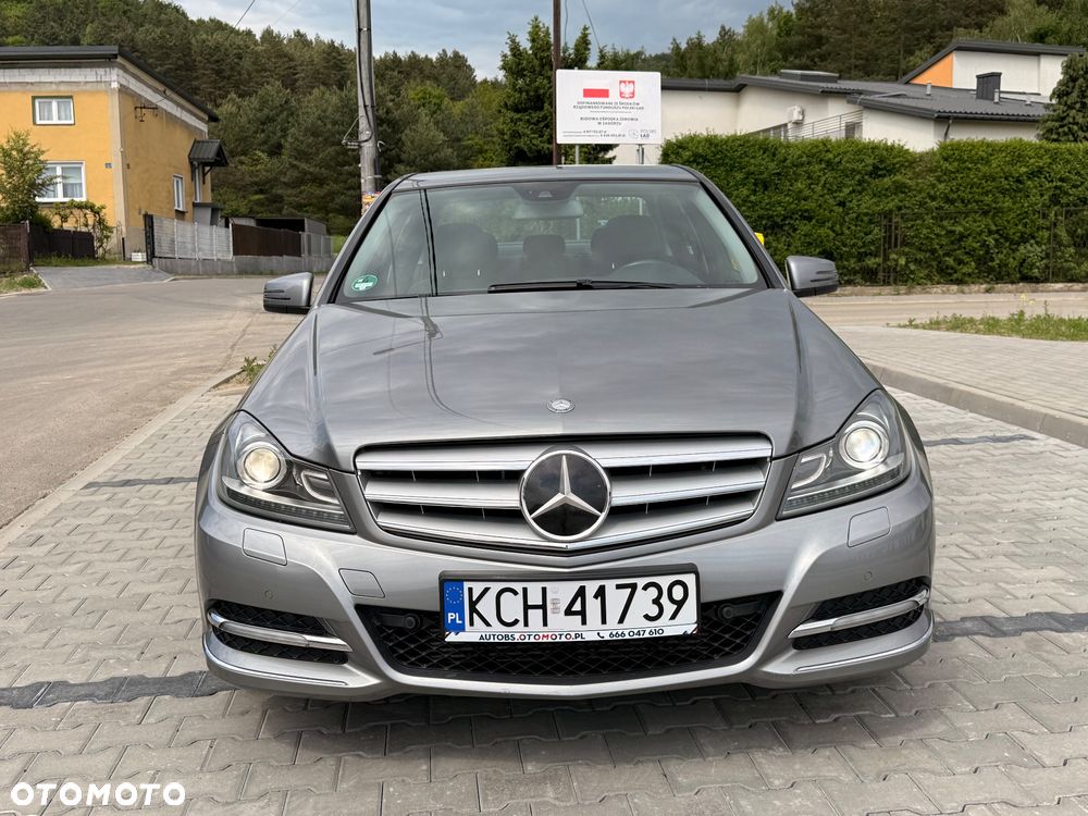 Mercedes-Benz Klasa C 250 (BlueEFFICIENCY) 7G-TRONIC Avantgarde - 14
