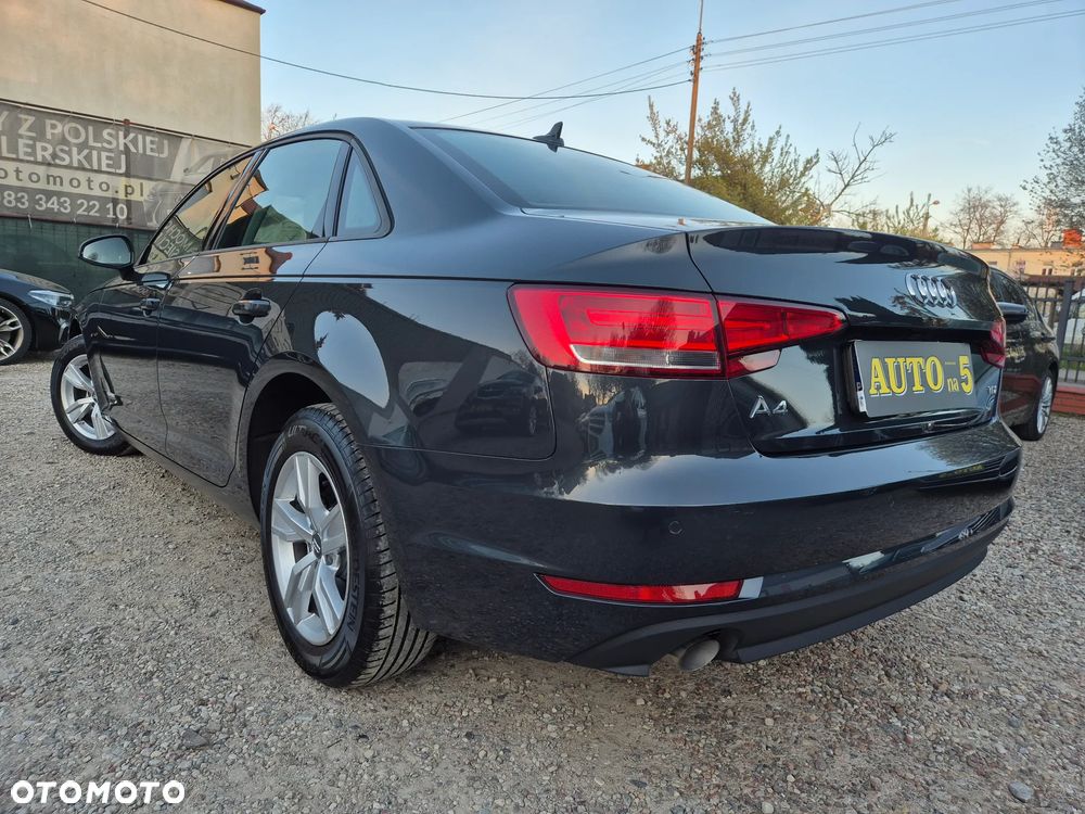 Audi A4 Limousine - 31