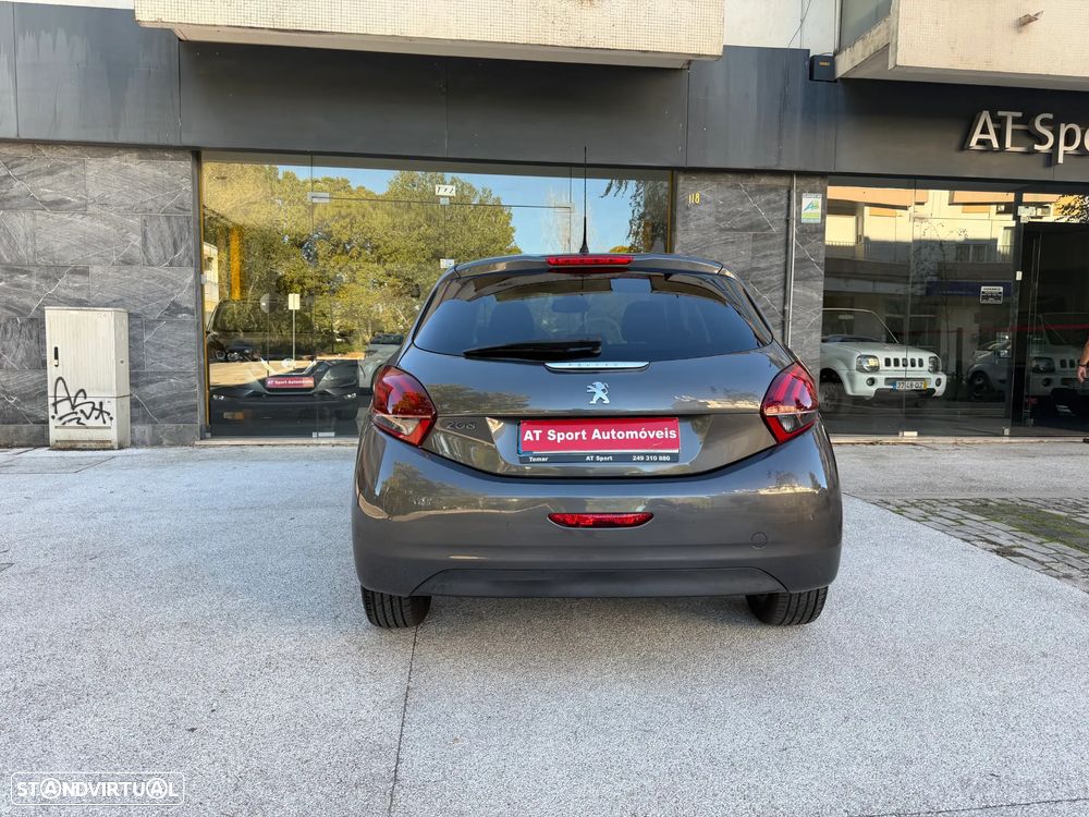 Peugeot 208 1.2 PureTech Style - 8