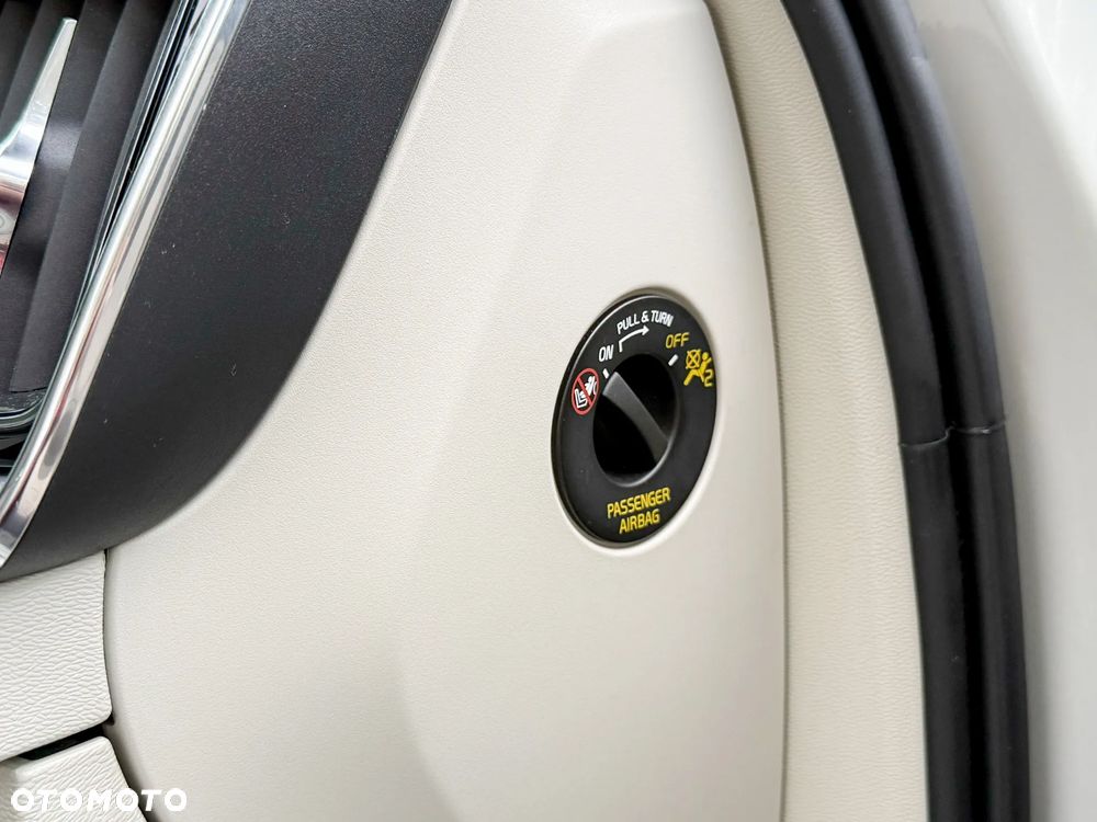 Volvo V60 T5 Geartronic Momentum - 16