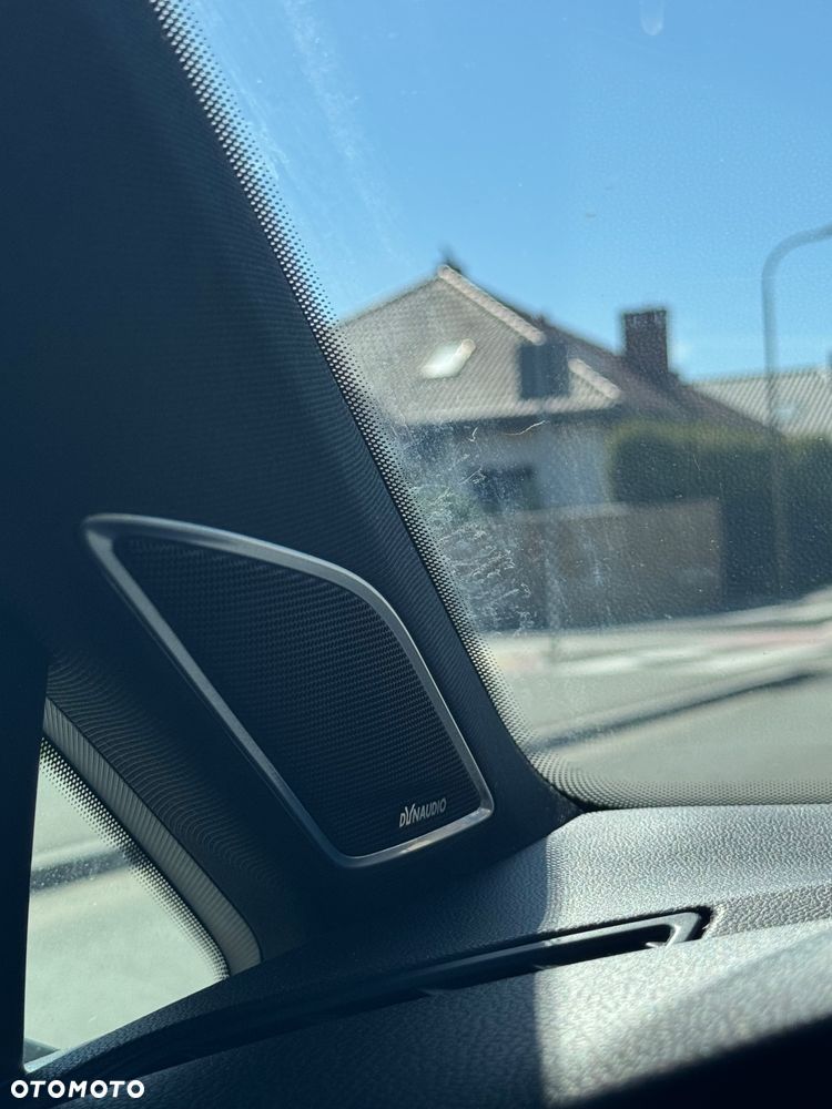 Volkswagen Golf - 18