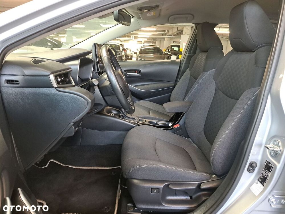 Toyota Corolla 1.8 Hybrid Comfort - 12