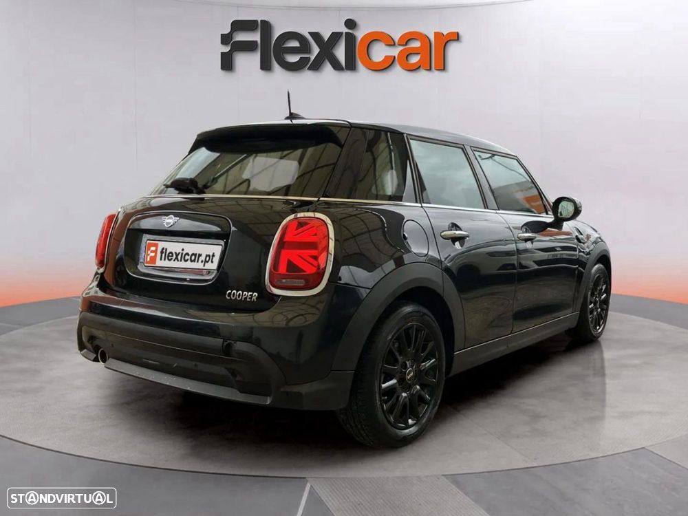 MINI 5 Portas Cooper Auto - 3