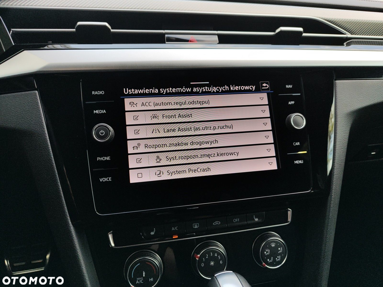 Volkswagen Arteon 2.0 TDI 4Motion R-Line DSG - 31