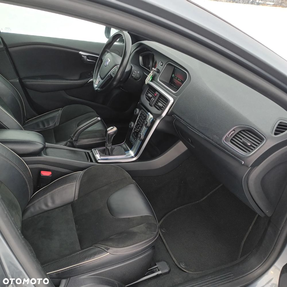 Volvo V40 D2 RDesign - 15