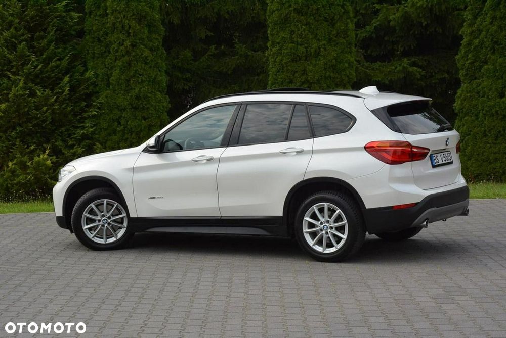 BMW X1 xDrive20d Advantage - 4