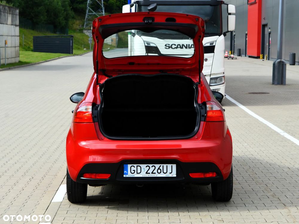 Kia Rio 1.2 L - 30