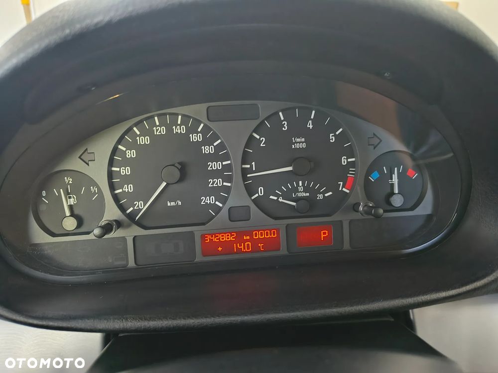 BMW Seria 3 - 17