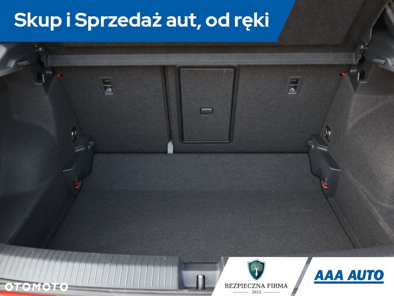 Volkswagen T-Roc - 14