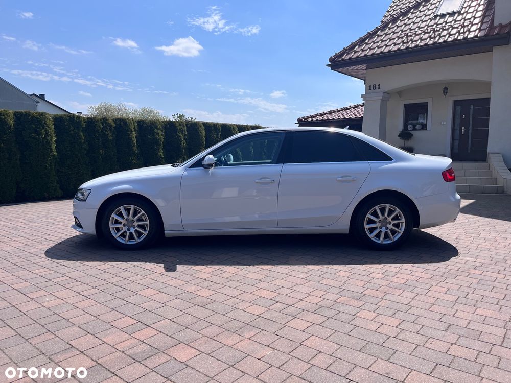 Audi A4 Limousine 2.0 TDI ultra DPF Attraction - 2