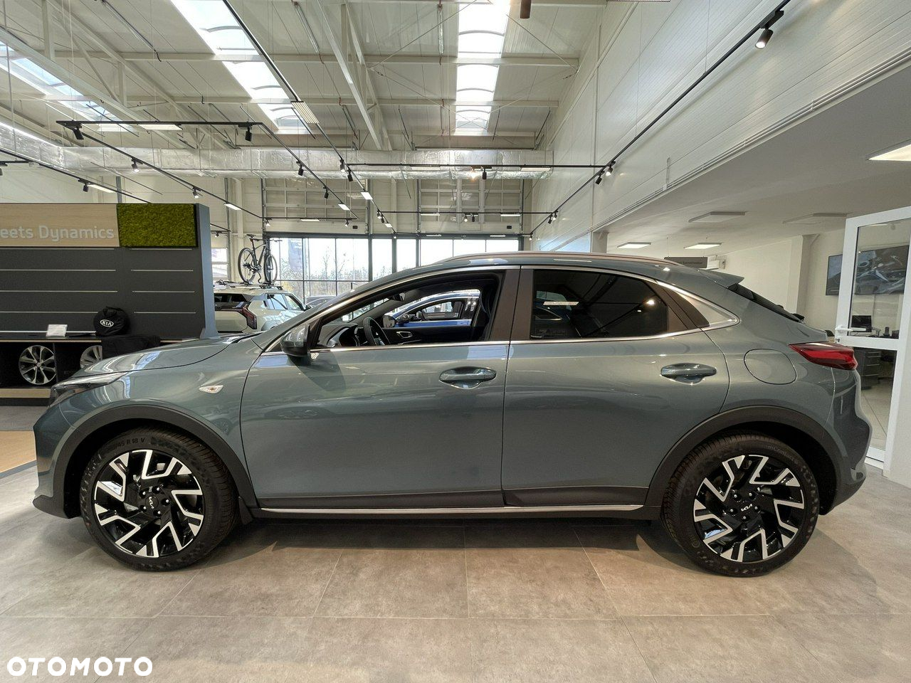 Kia XCeed - 8