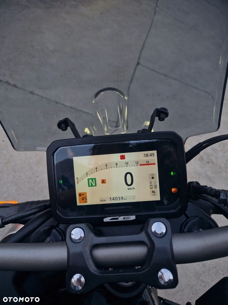 Honda CB - 2