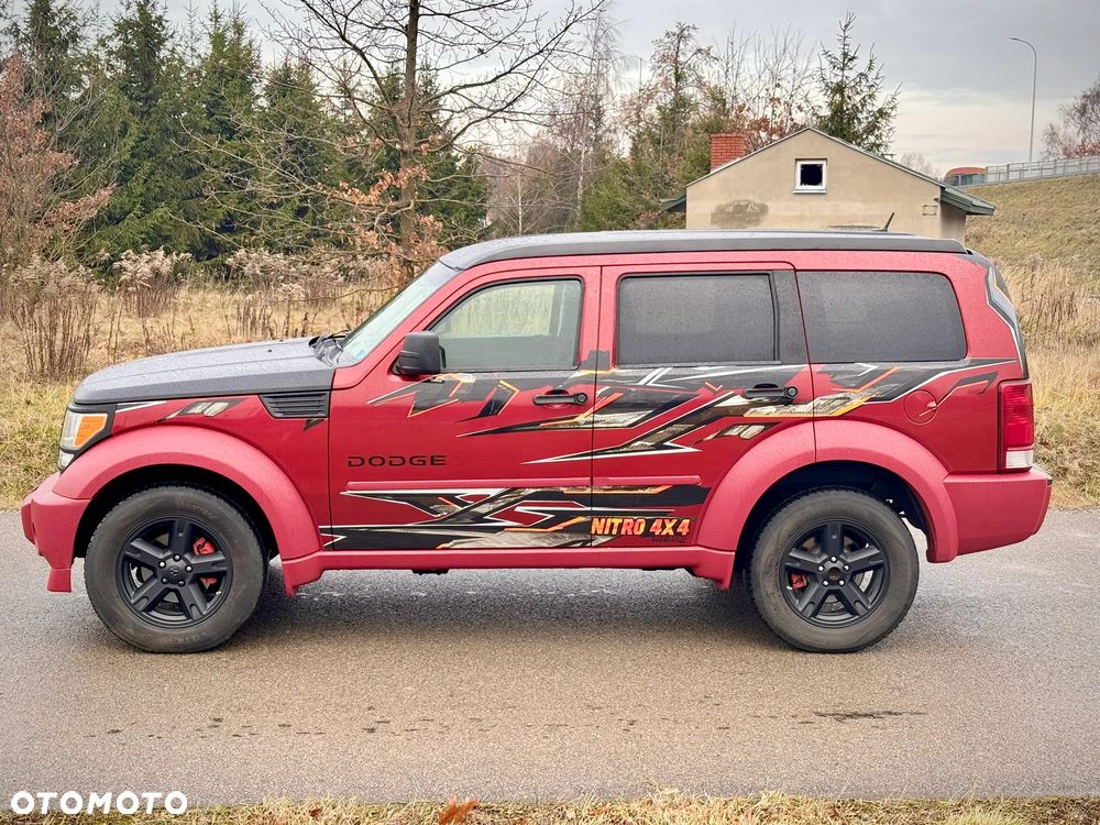 Dodge Nitro 3.7 V6 SLT 4WD - 5