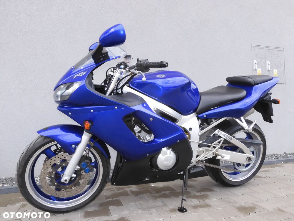 Yamaha R6 - 14