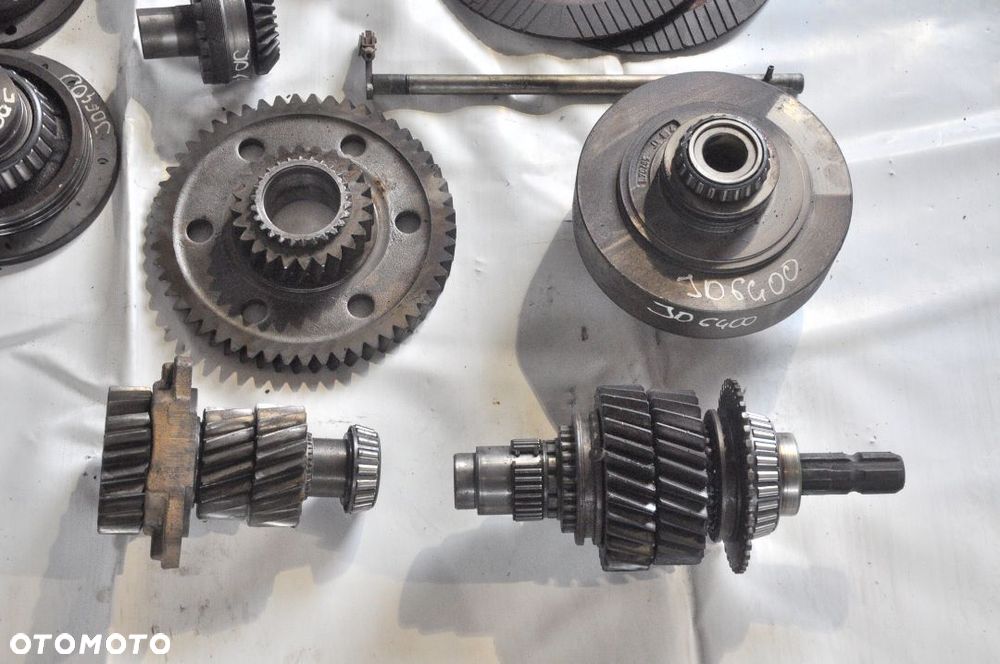 TARCZKI PÓŁOŚKA WAŁEK KOSZ MOST TYŁ JOHN DEERE 6400 - 2