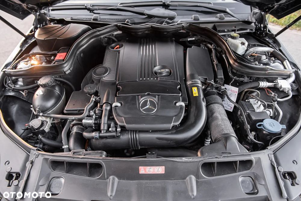 Mercedes-Benz Klasa C 180 BlueEFFICIENCY Avantgarde - 29