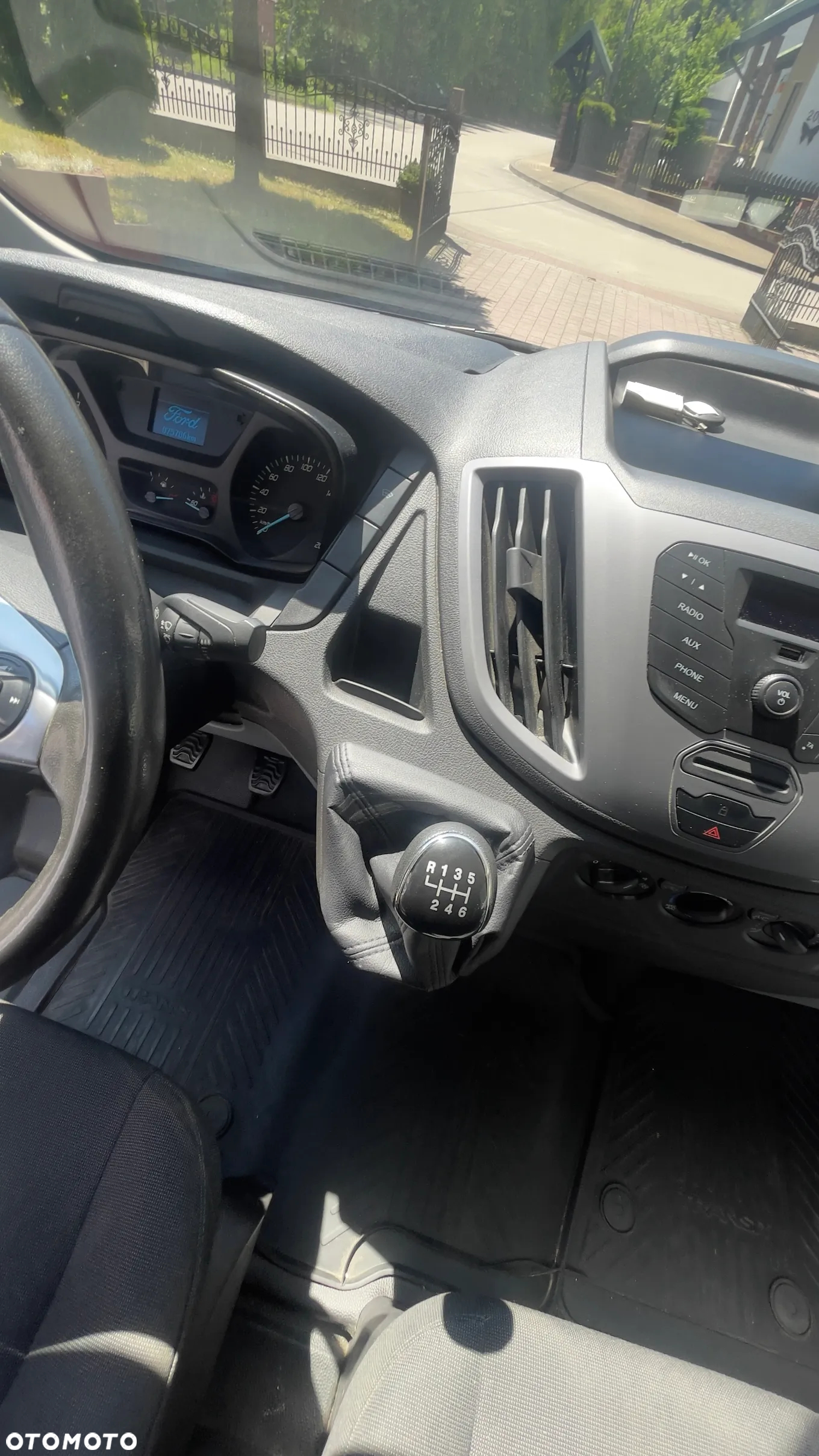 Ford Transit L2H2 - 10