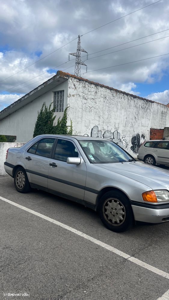 Mercedes-Benz C 220 D Elegance - 2
