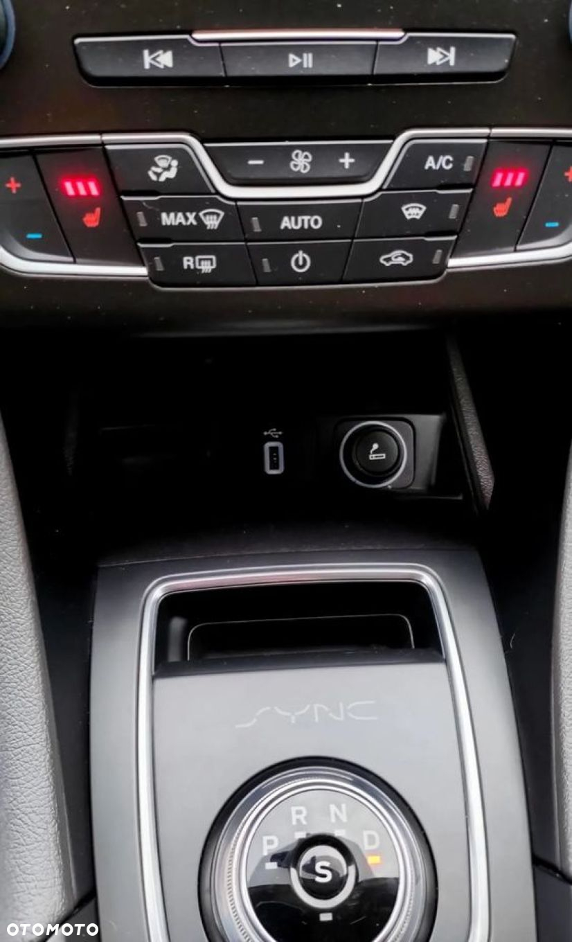 Ford Mondeo - 21