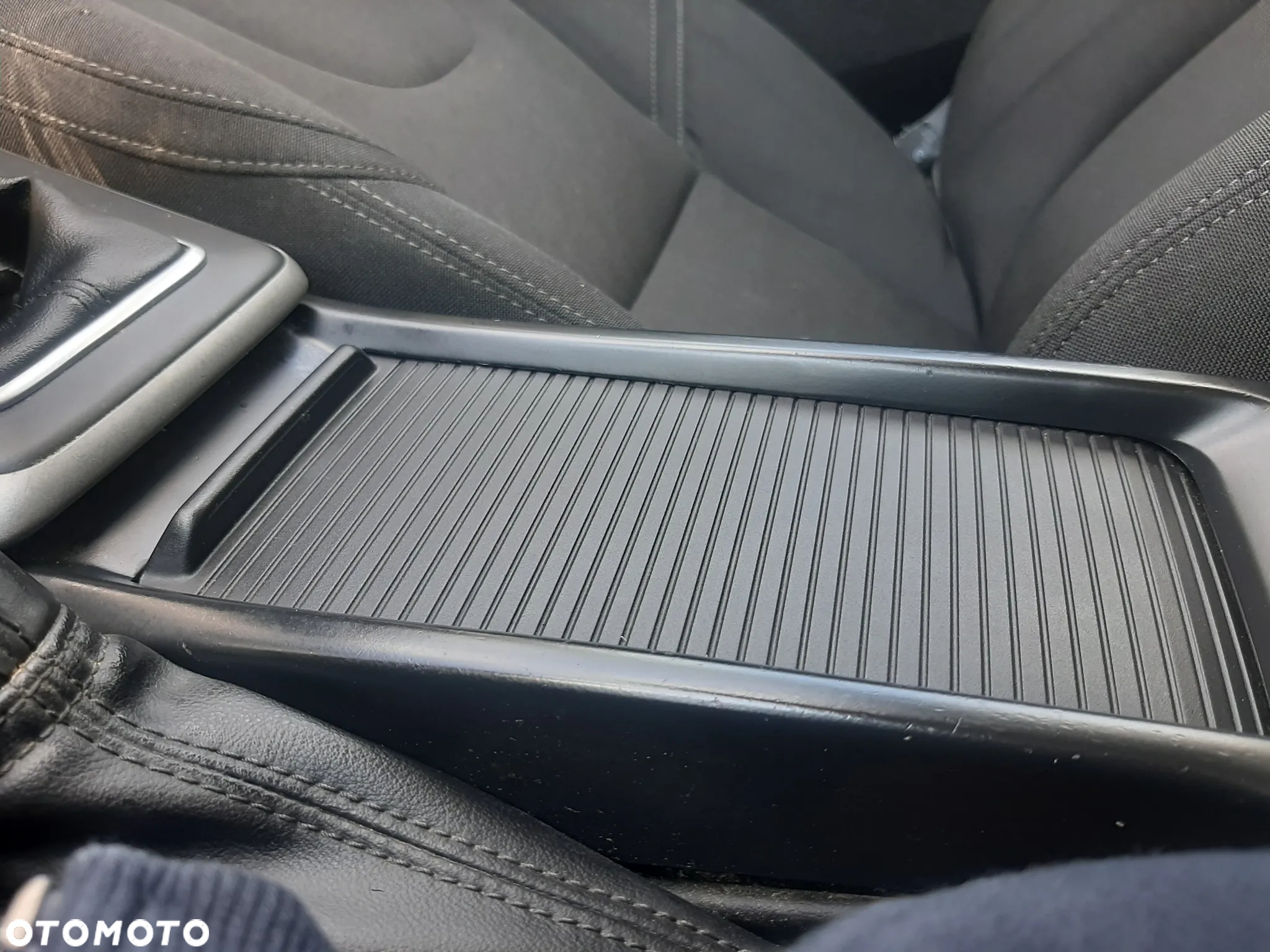 Volvo V40 D2 Momentum - 14