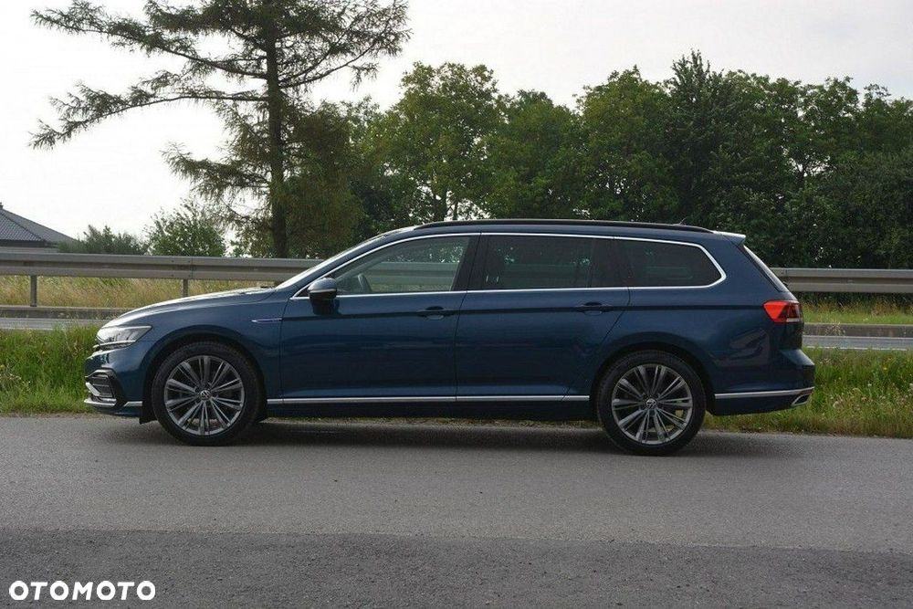 Volkswagen Passat - 3