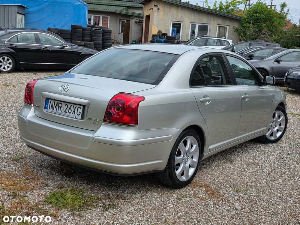Toyota Avensis 2.0 VVT-i Automatik Sol - 13