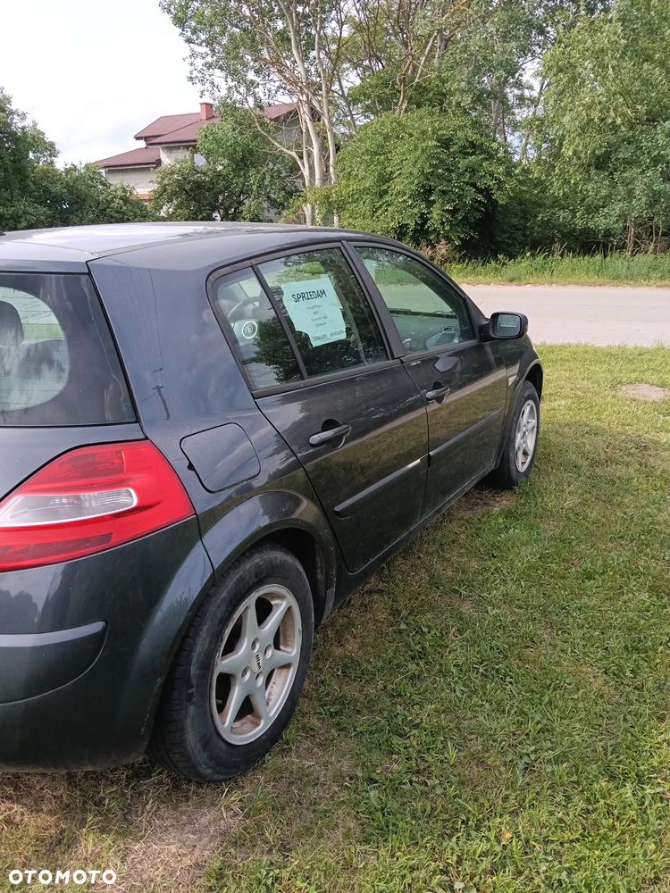 Renault Megane 1.6 16V Confort Authentique - 1