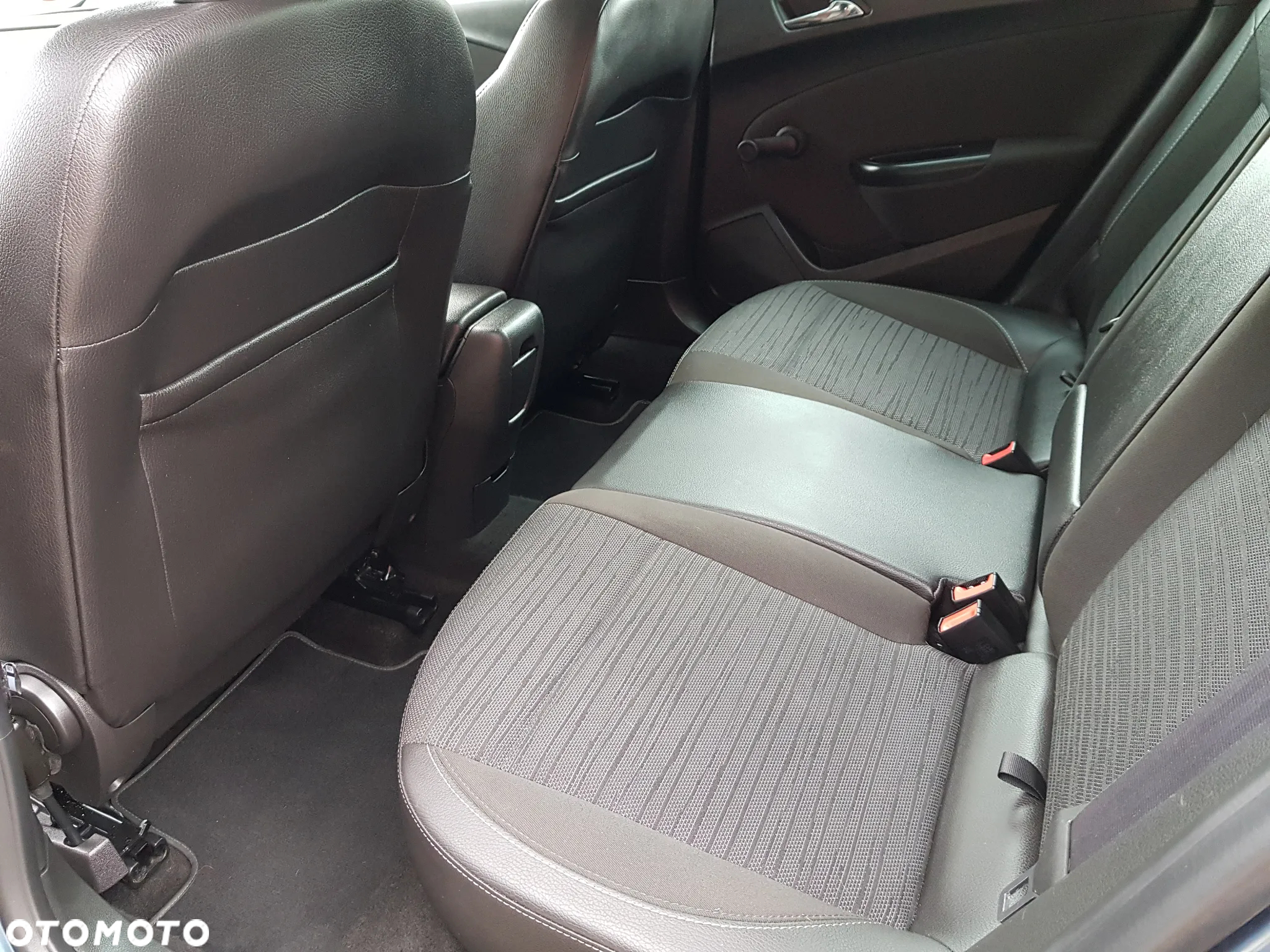 Opel Astra 1.4 Turbo Active - 20