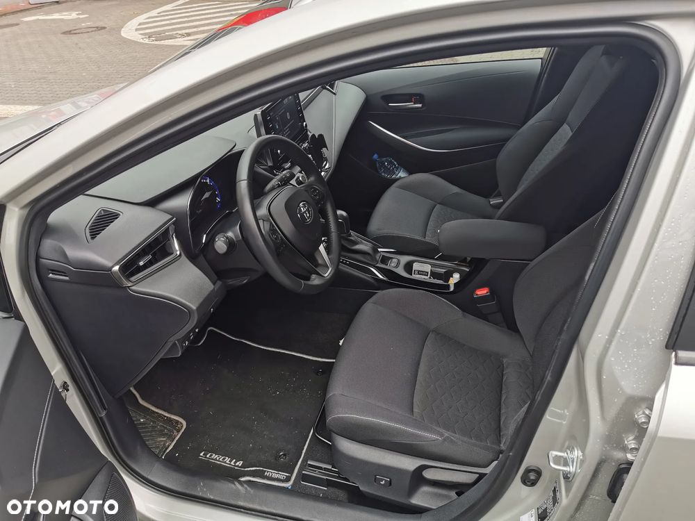 Toyota Corolla 1.8 Hybrid Comfort - 6