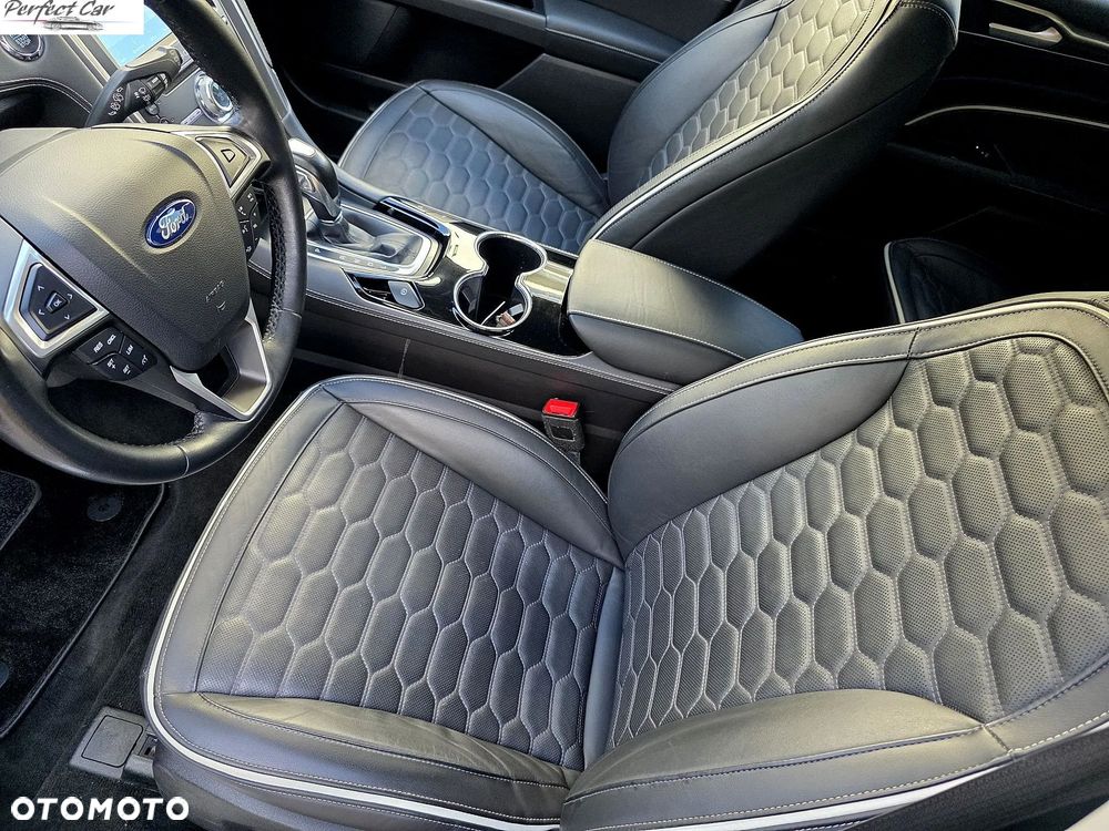 Ford Mondeo SW 2.0 Hybrid Vignale - 8