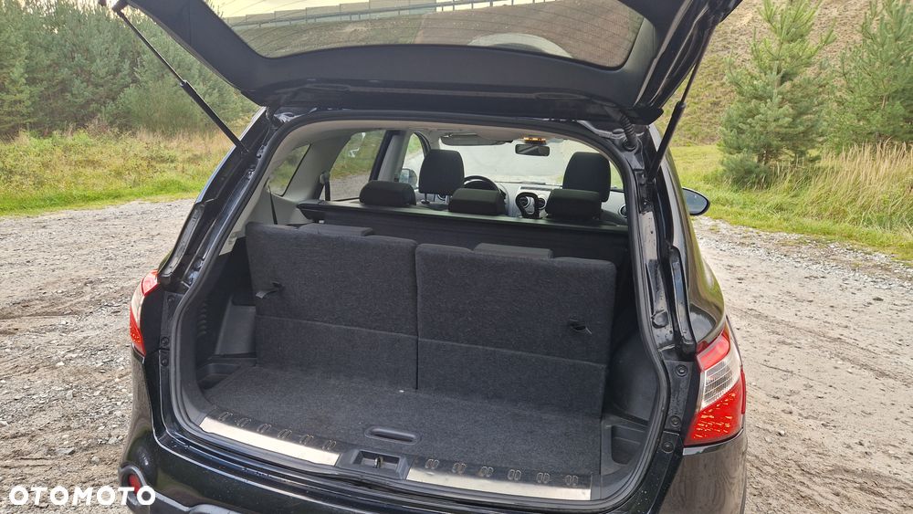 Nissan Qashqai+2 - 12