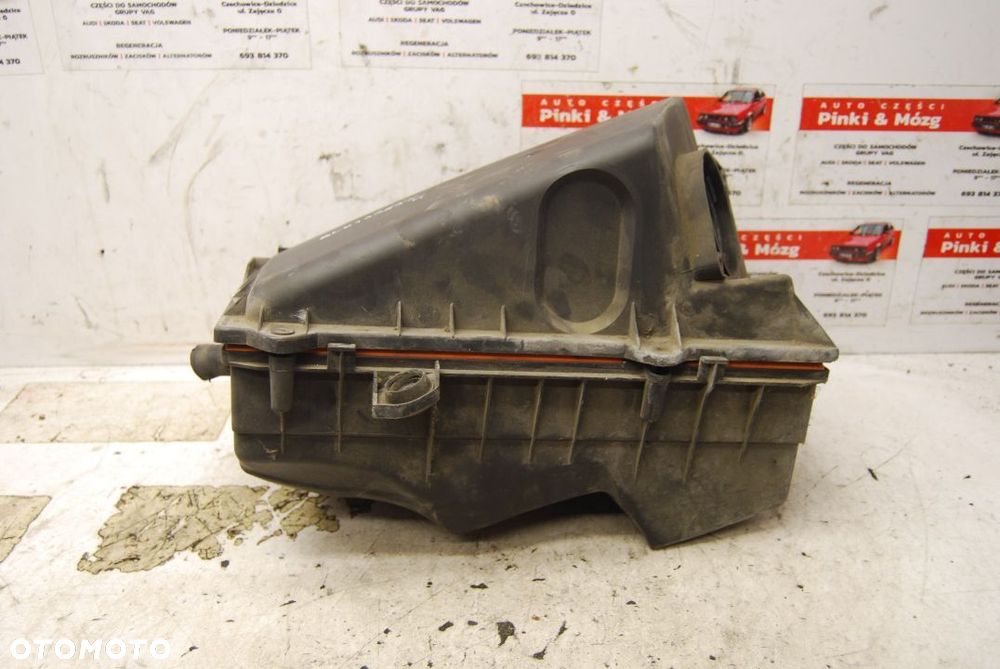 OBUDOWA FILTRA POWIETRZA 8L0133837A AUDI TT 1.8 TURBO 98-06 - 3