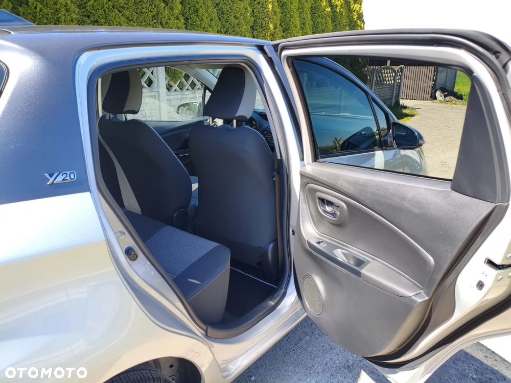 Toyota Yaris 1.5 20th Anniversary CVT - 21