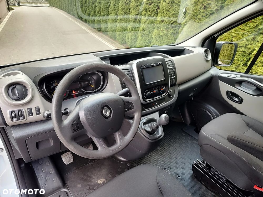 Renault Trafic - 18