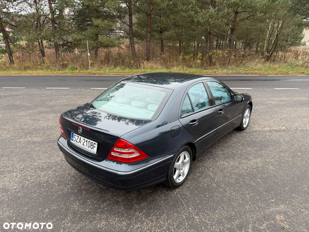 Mercedes-Benz Klasa C 220 T CDI Avantgarde - 11