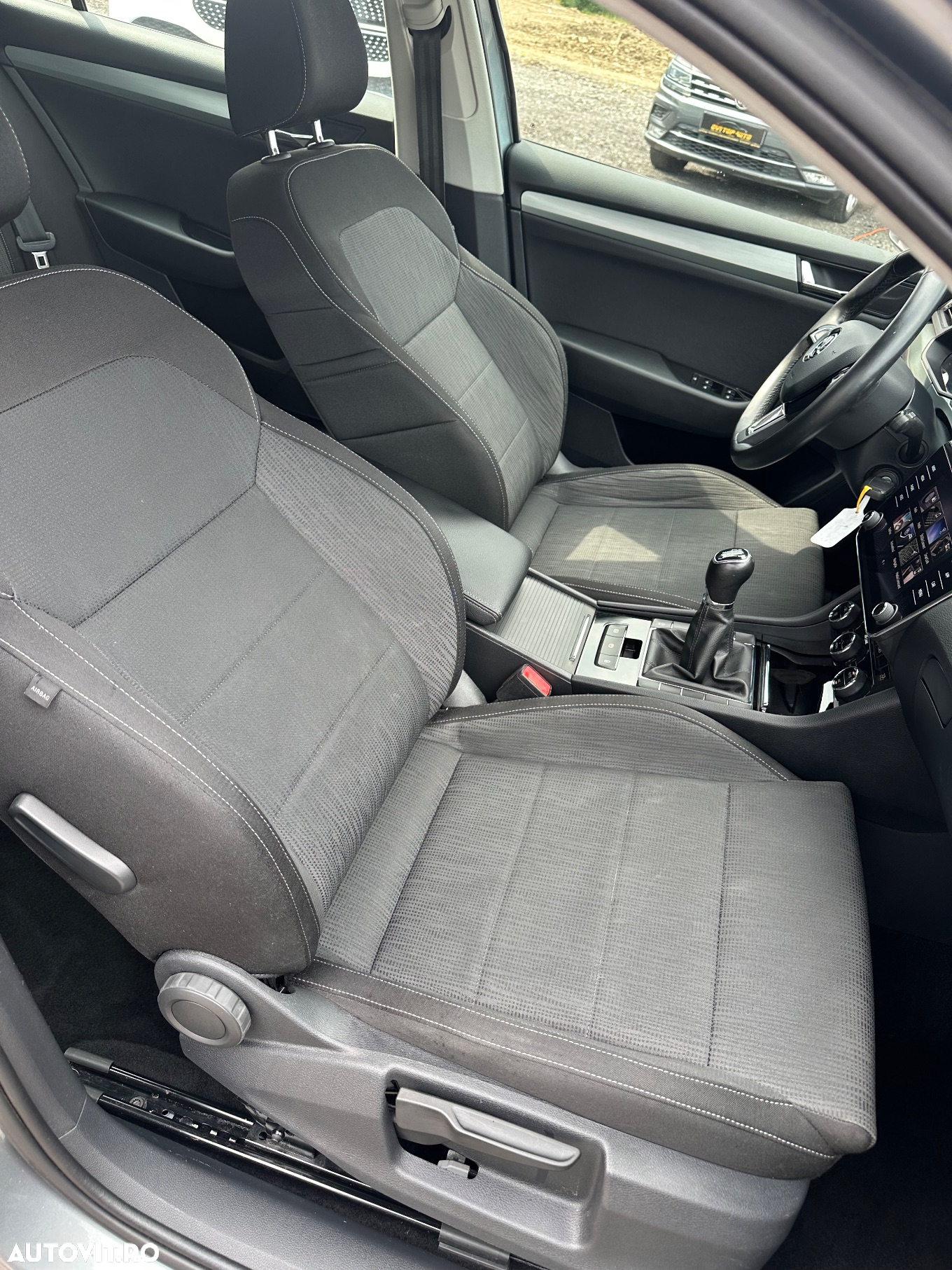 Skoda Superb 1.6 TDI Ambition - 16