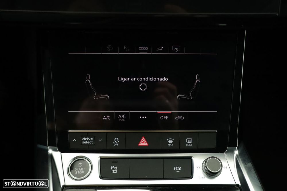 Audi e-tron 55 quattro S line - 13