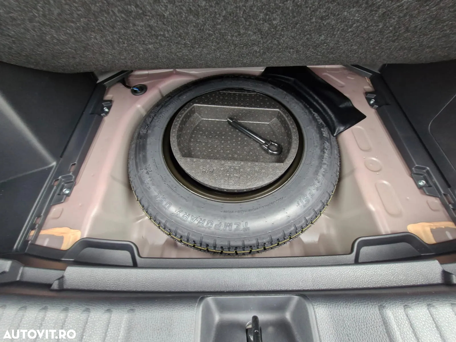 Toyota Yaris Cross 1.5 VVT-i HSD 116 4x2 HEV Dynamic - 22