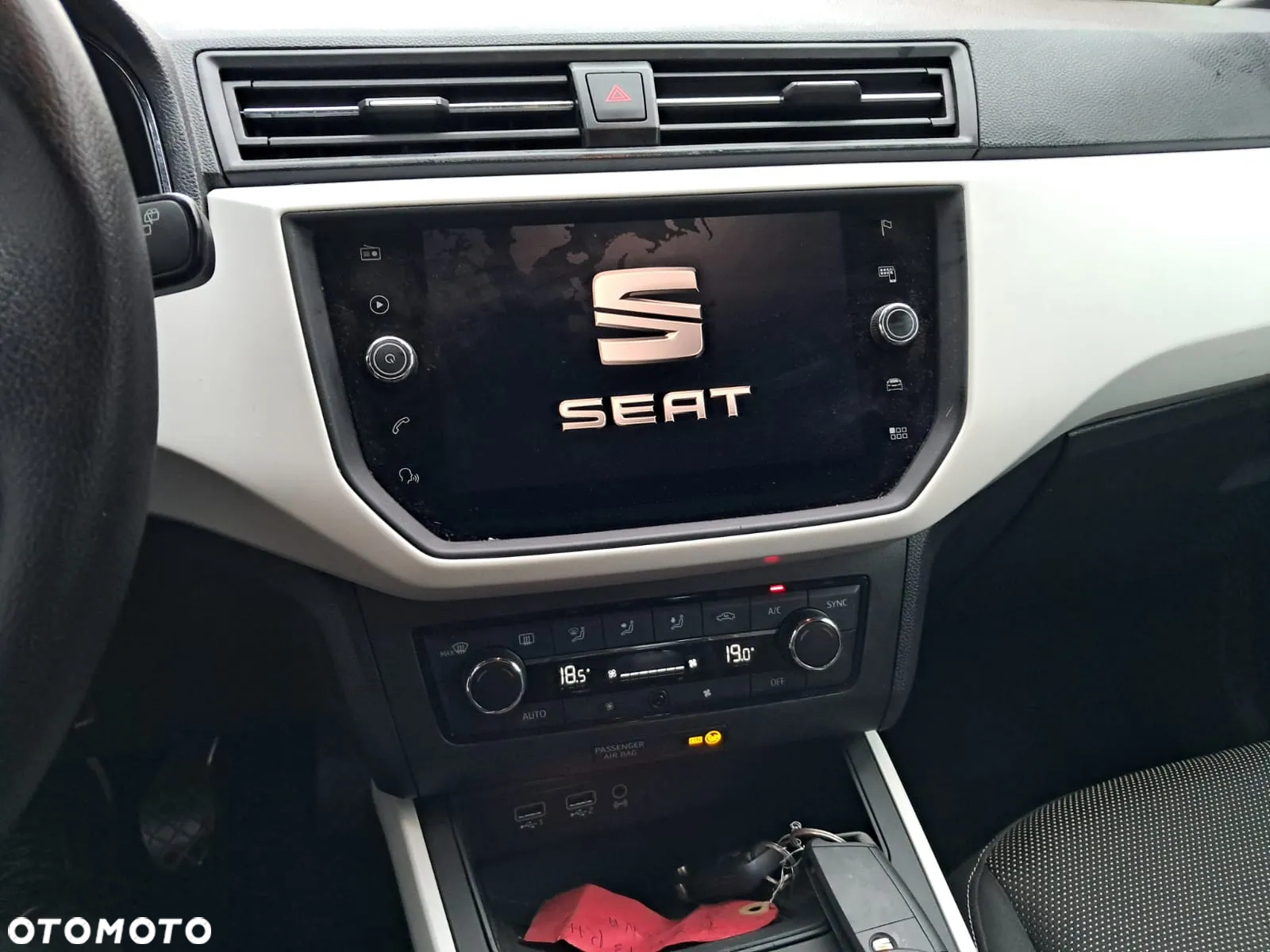 Seat Arona - 15