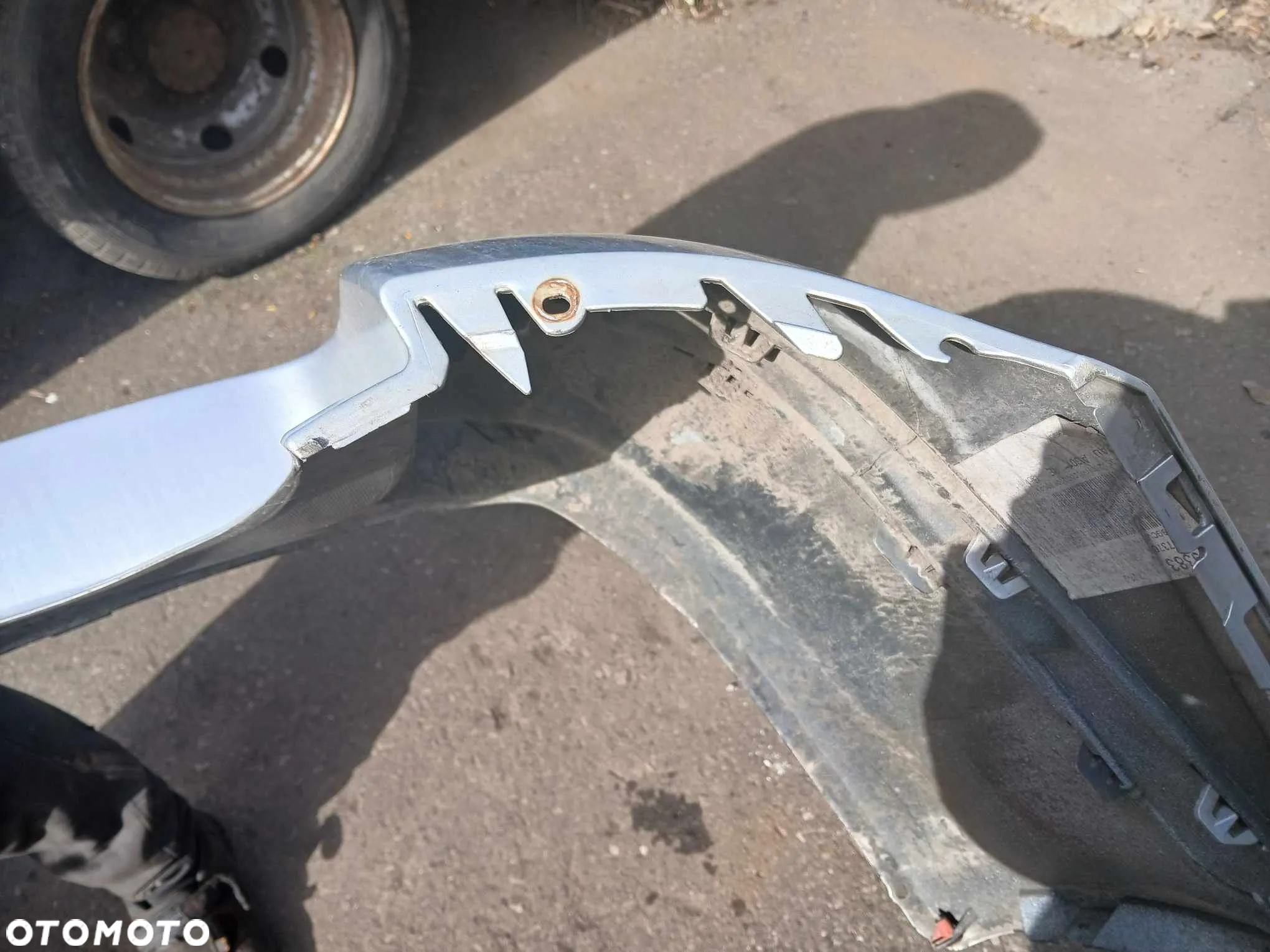 Opel Astra H III Kombi Zderzak tylny kod Z 157 - 10