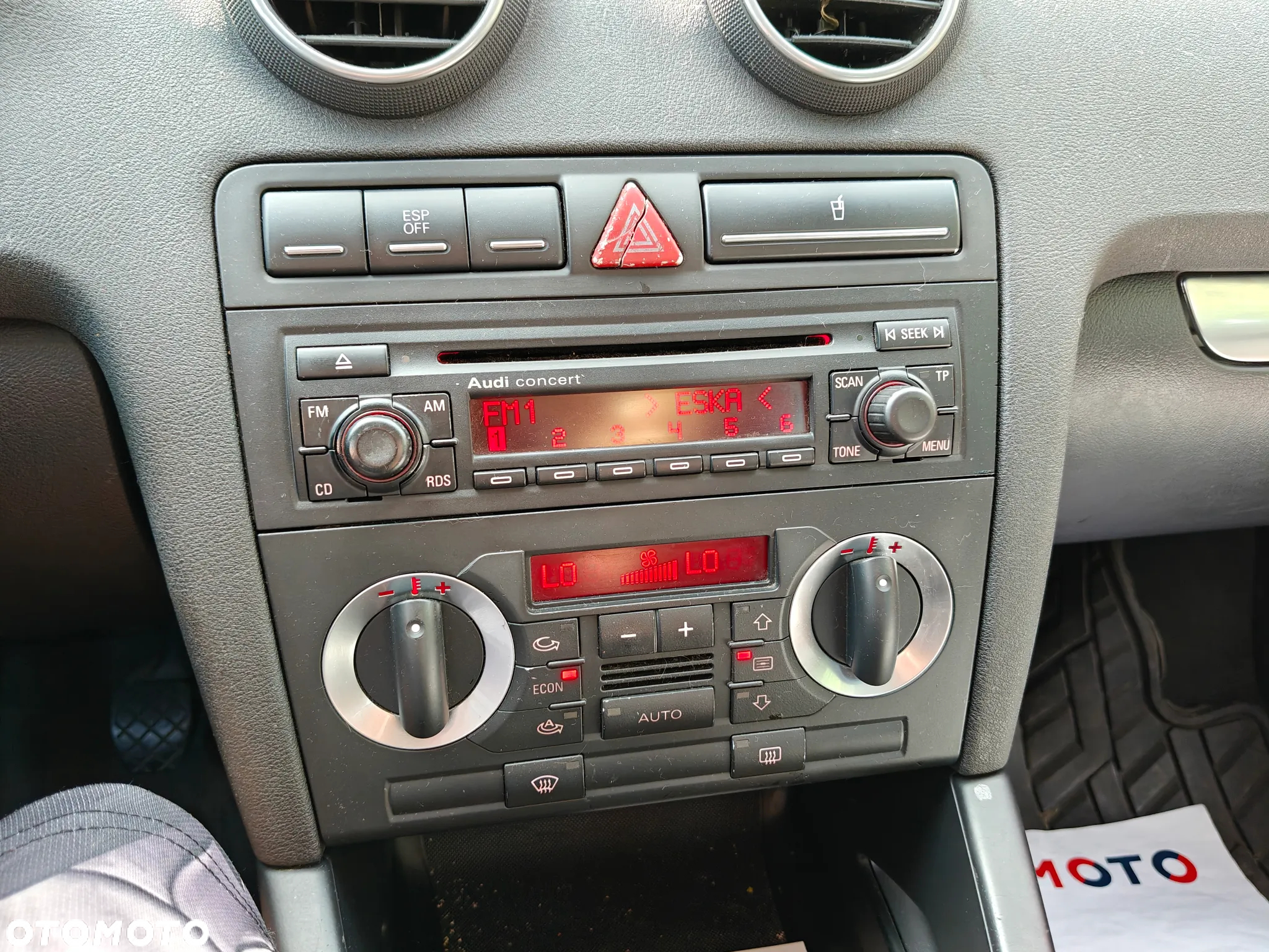 Audi A3 1.6 Ambiente - 22