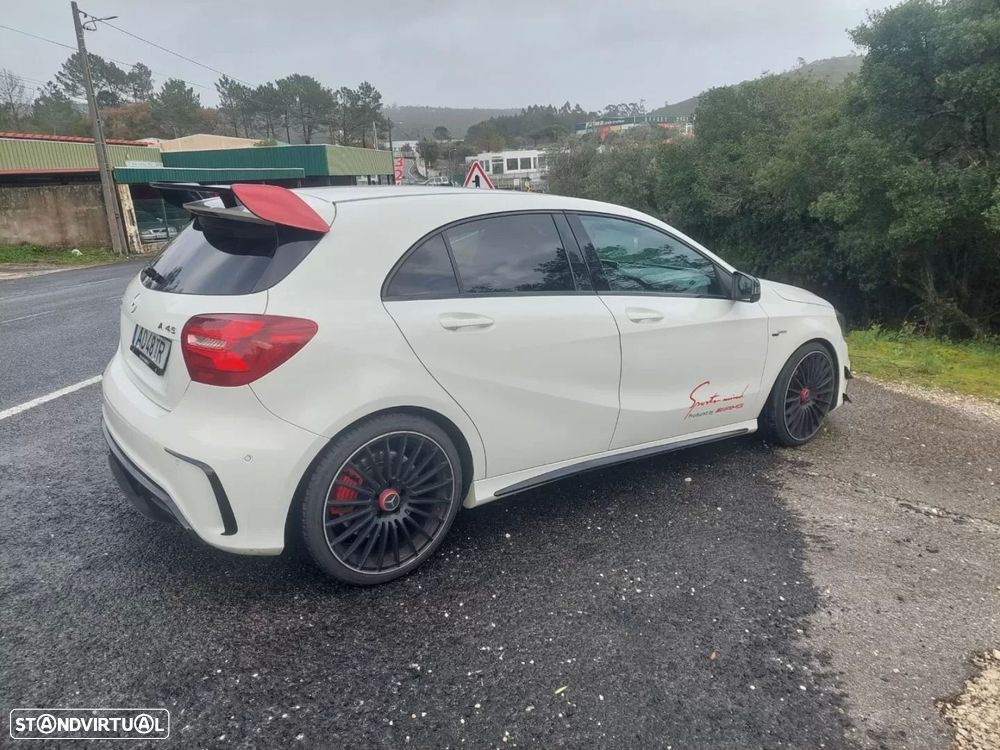 Mercedes-Benz A 45 AMG 4-Matic - 2