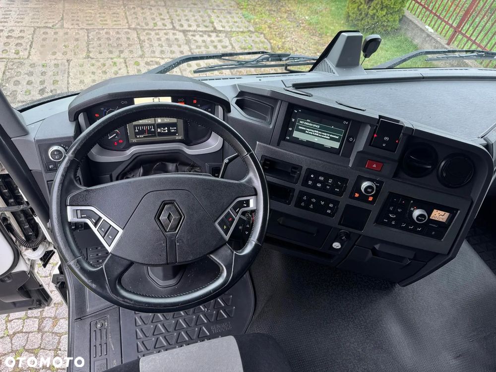 Renault T480 - 25