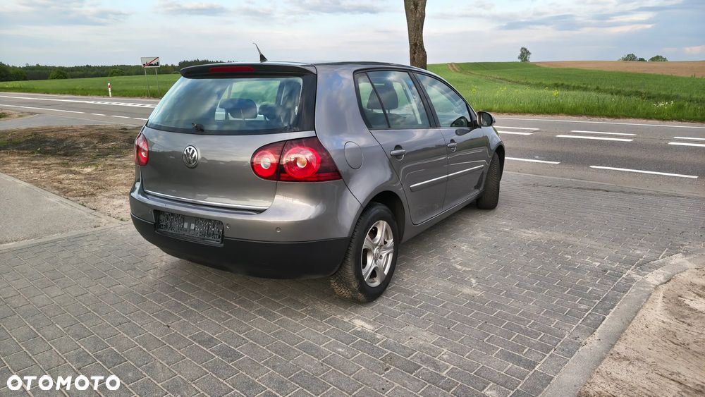 Volkswagen Golf 1.6 United - 11