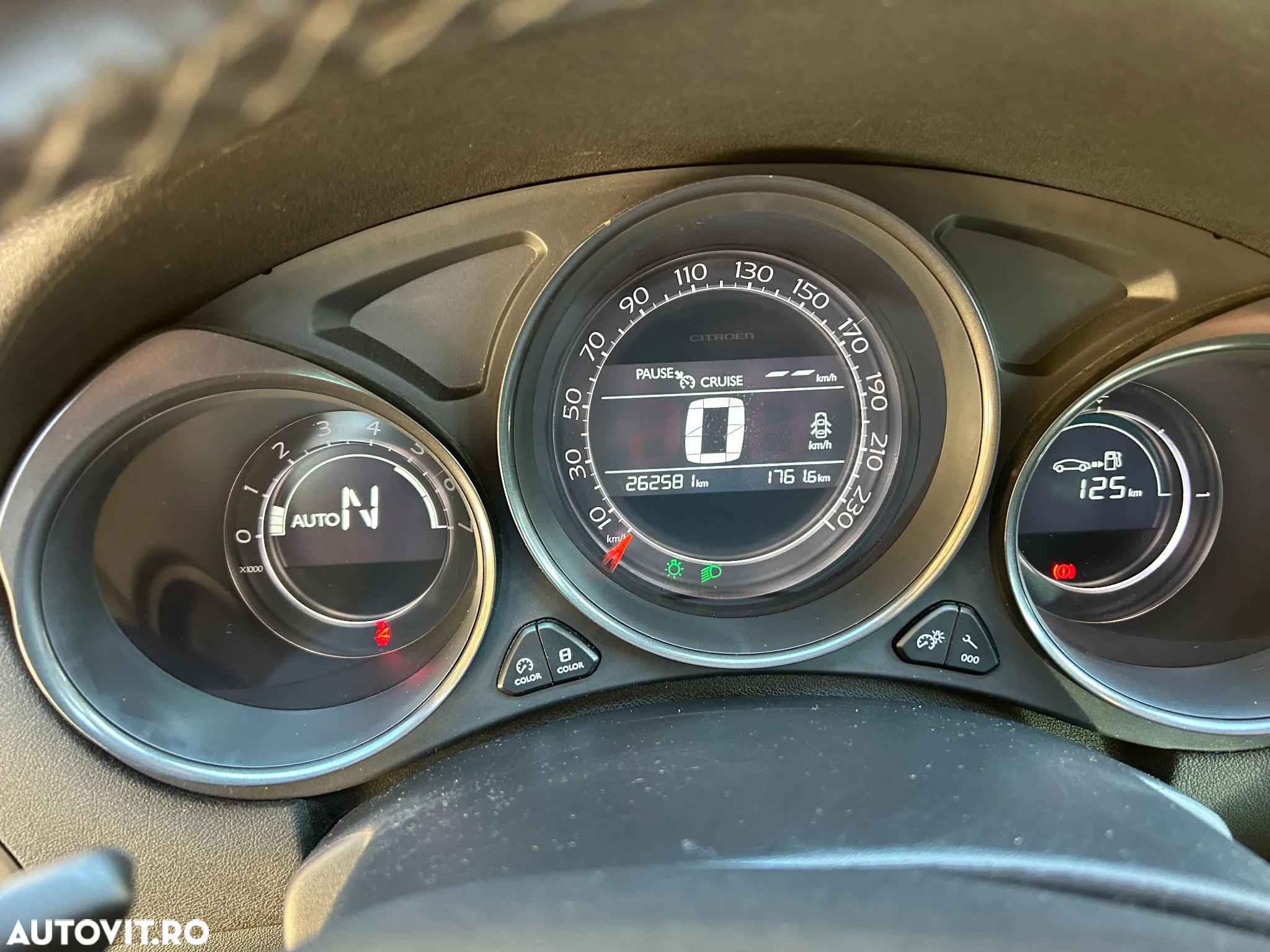 Citroën C4 e-HDi 110 EGS6 Stop/Start System Selection - 7