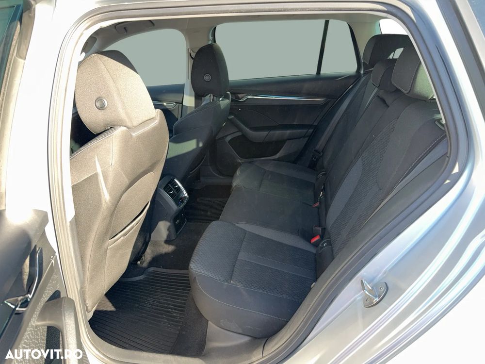 Skoda Octavia 2.0 TDI Style - 13