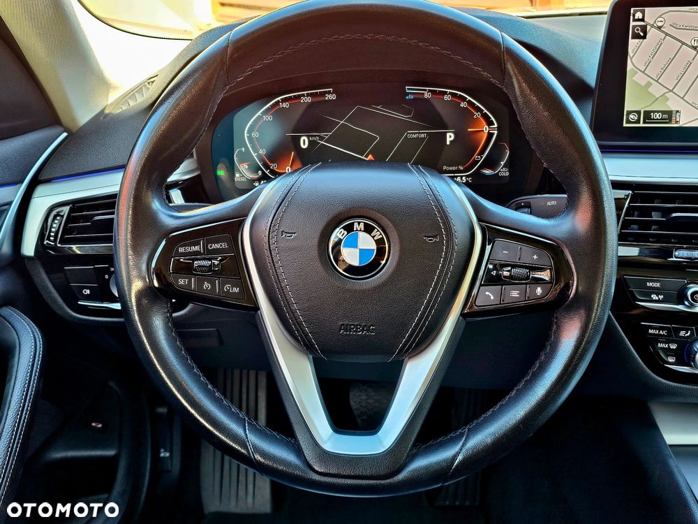 BMW Seria 5 520d Sport - 15