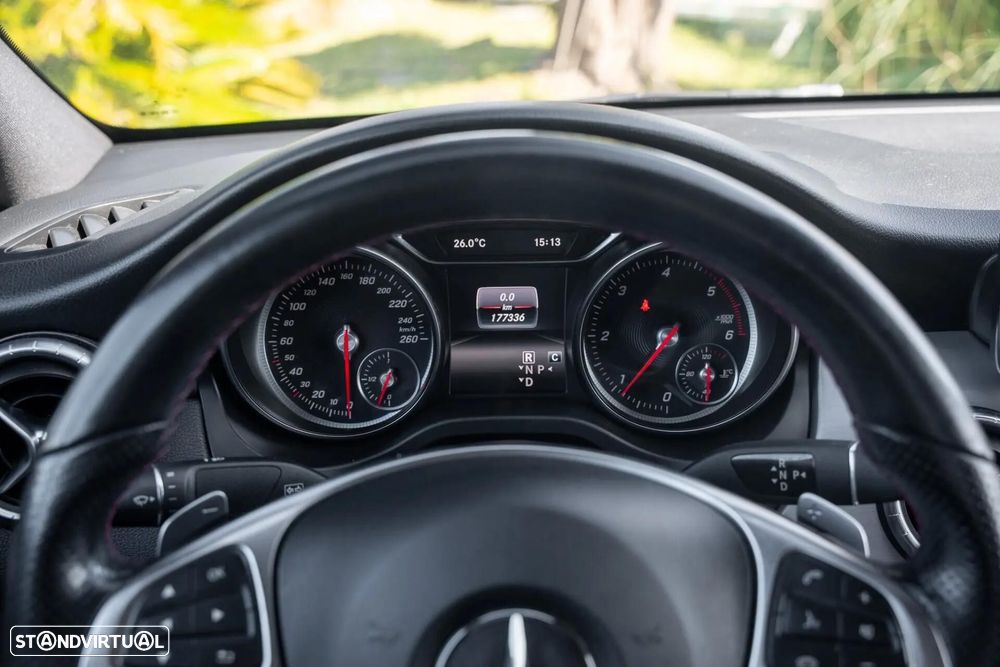 Mercedes-Benz CLA 200 d 7G-DCT AMG Line - 13