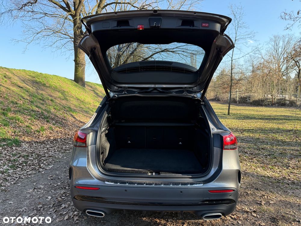 Mercedes-Benz GLA 200 Business Edition - 15